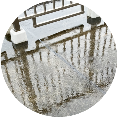 水がたまる
(勾配不良)