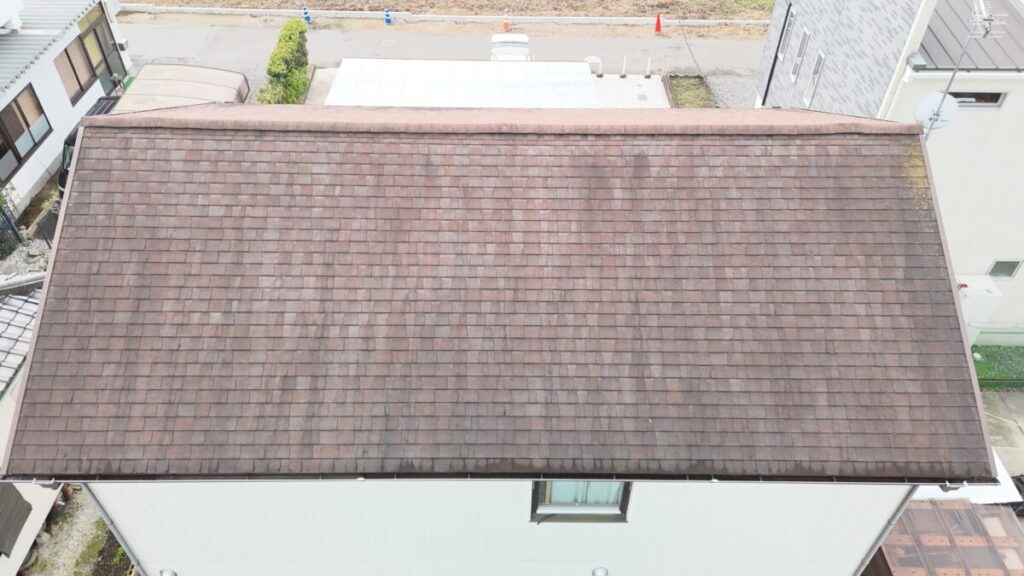 株式会社十文字
施工事例
宇都宮市海道町・H様
屋根塗装・外壁塗装
工事前の全景写真
屋根